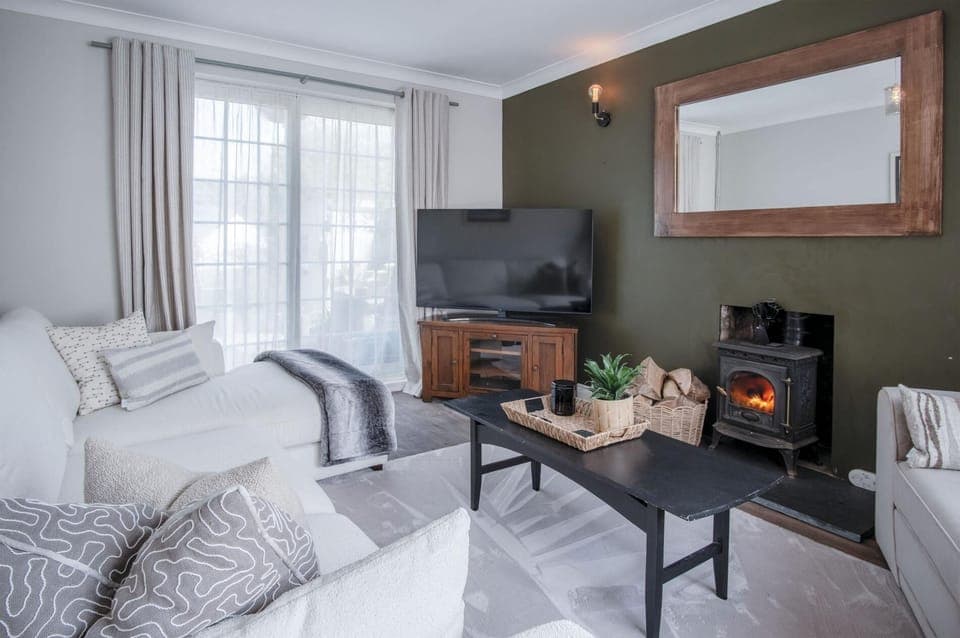 Sunderland Avenue - 2 Bedroom - Pembroke Dock (19155)