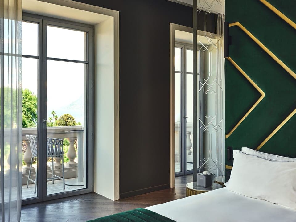 Peacock Suite | In-room safe, blackout drapes, soundproofing, free WiFi
