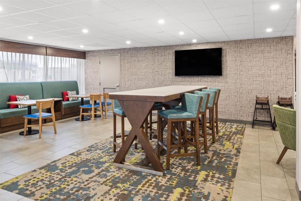 Free daily full breakfast