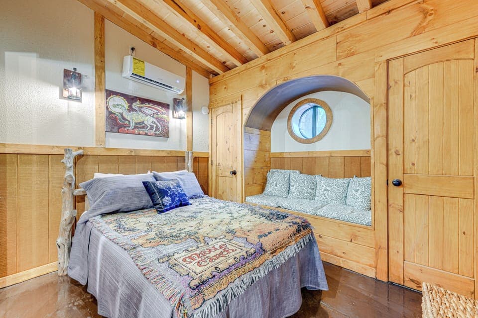 Cottage (2 Bedrooms) | Interior