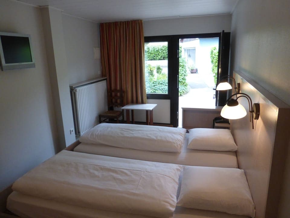 In-room safe, desk, iron/ironing board, free WiFi