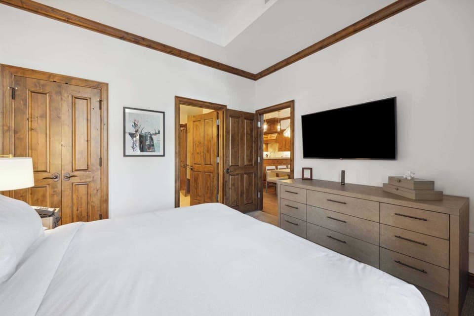 AspenMtnResidences-02B-3193