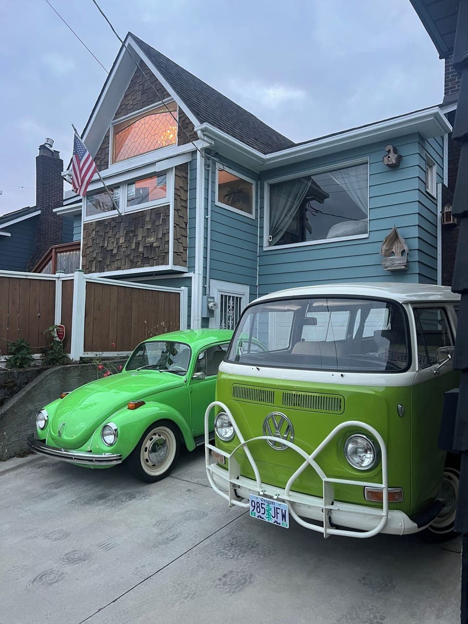 Front of property with spot for one smaller car