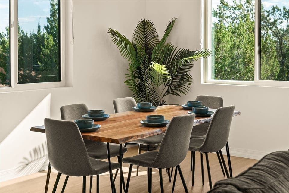 6-seater dining table