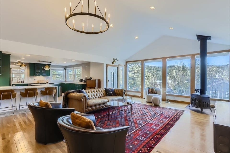 Bungalow, 3 Bedrooms | Living area