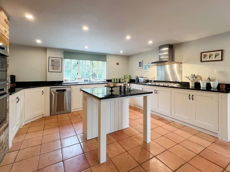 Kitchen | Sandy Toes Cottage, Eastmoor