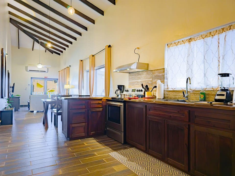 KITCHEN AREA