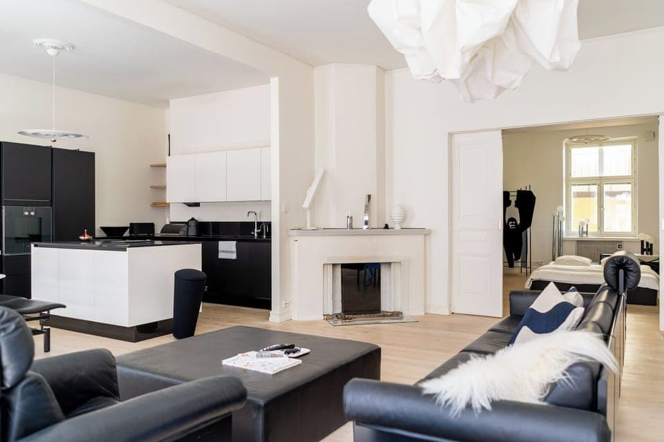 Apartment | Living area | Flat-screen TV