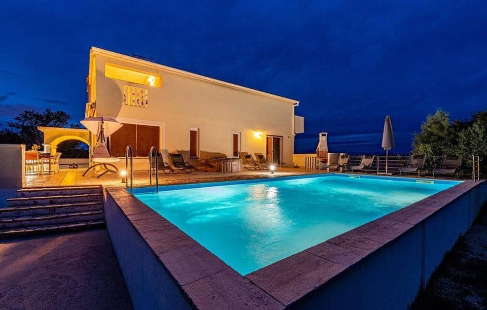 Beautiful Villa with private pool and terrace