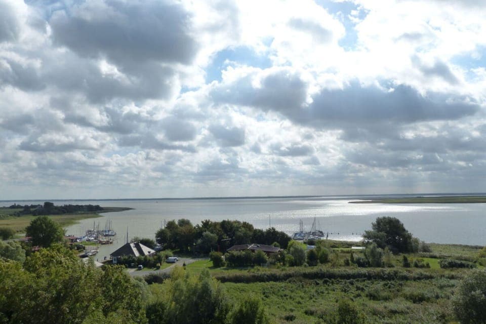 Surroundings [summer] (1-5 km)