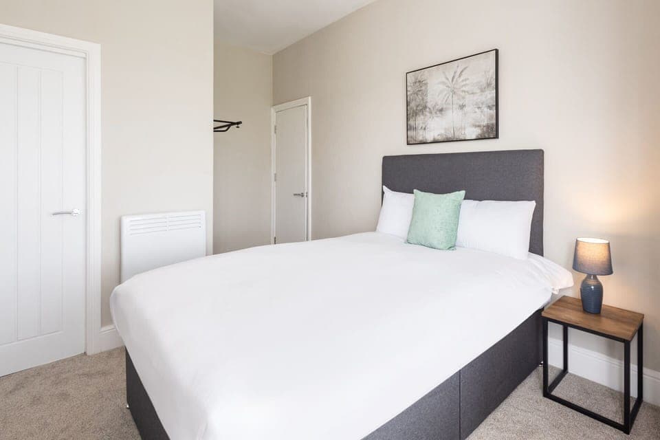 Clifton Studio 5, Darlington - Host & Stay