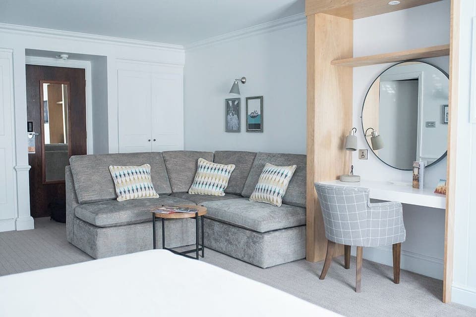 Family Suite | Living area | Flat-screen TV