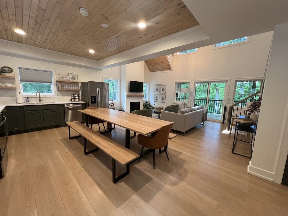 Kitchen & Living Room