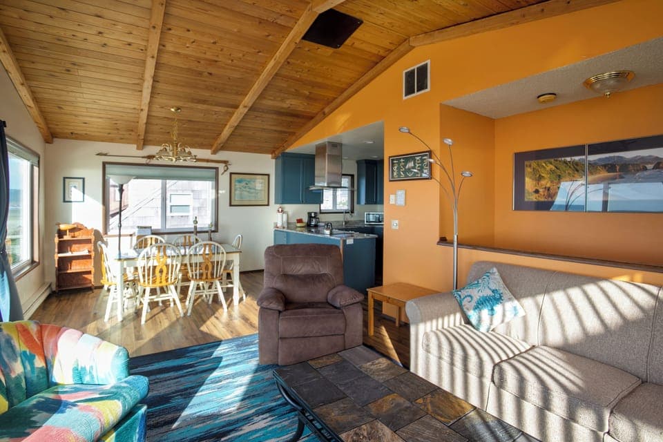 Isabel House Dining Area and Kitchen - Dining area and kitchen.