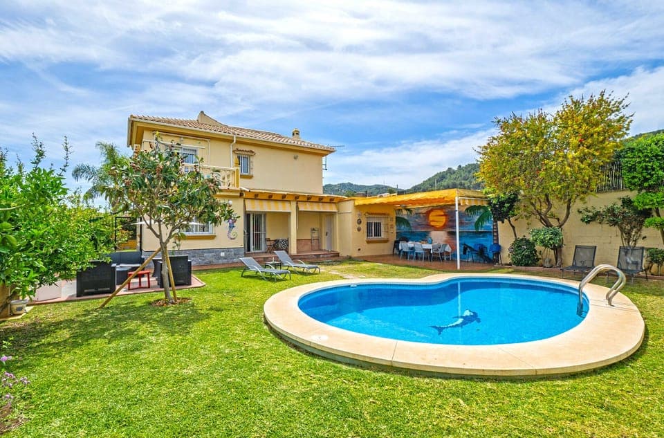 Holiday villa with private swimming pool in Alhaurín