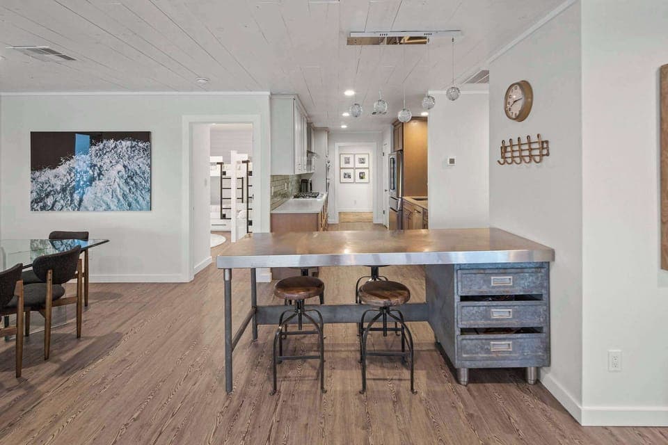 Extra seating at the bar