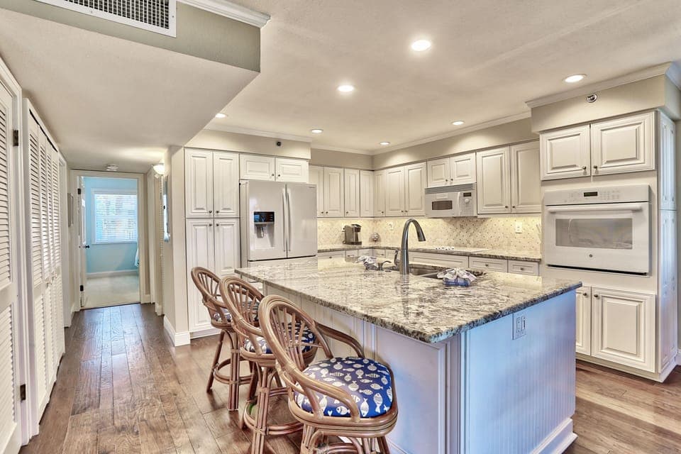 Kitchen Island with seating