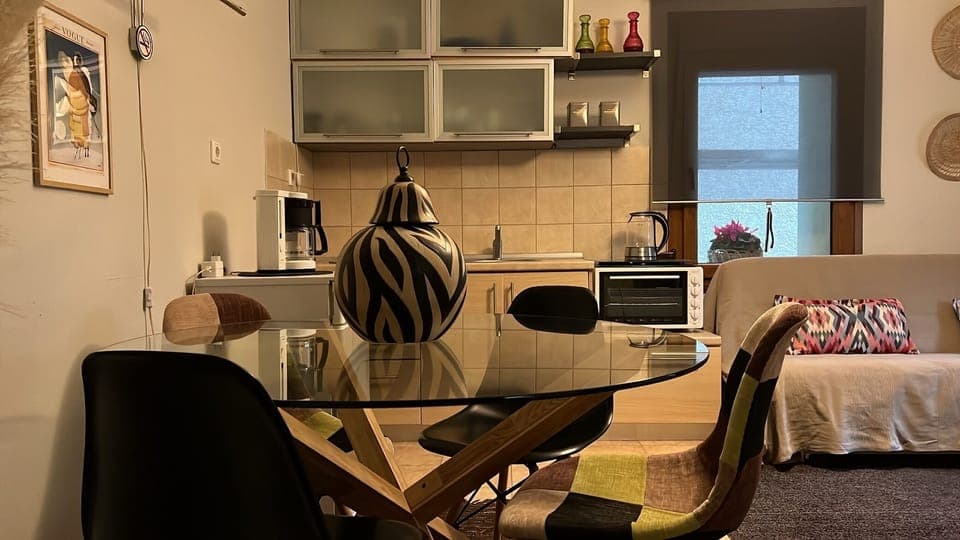 Room, 1 Bedroom, Garden View | Interior