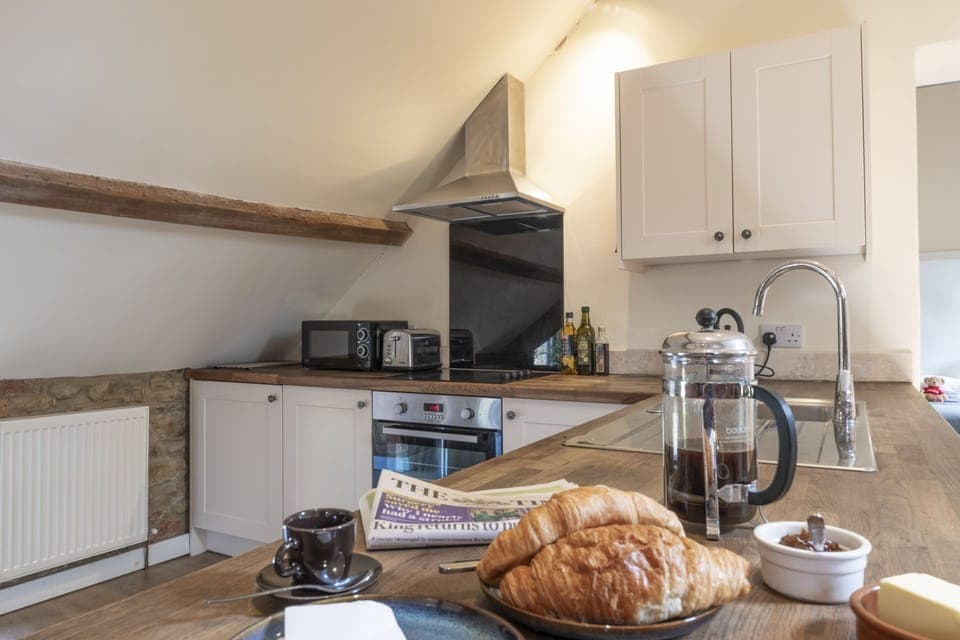 The Granary at Oriel Farm Kitchen Area - StayCotswold