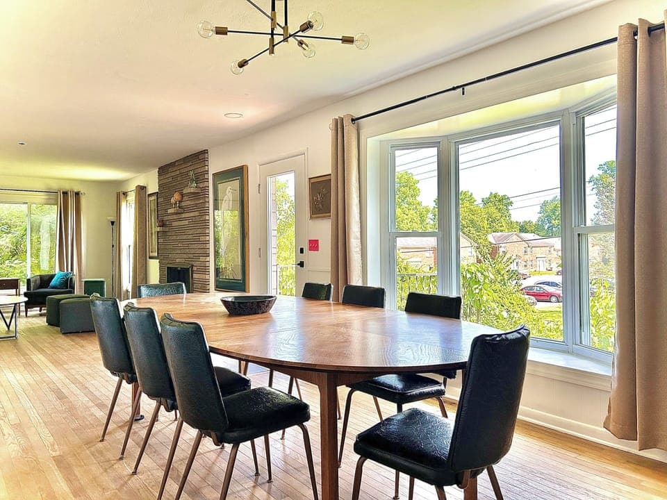 Dining Room table seat 10-12 - 2nd Floor