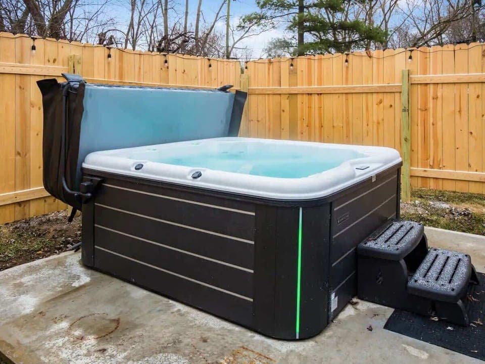 Indulge and unwind in our relaxing jacuzzi. Perfect for relaxing with your group!