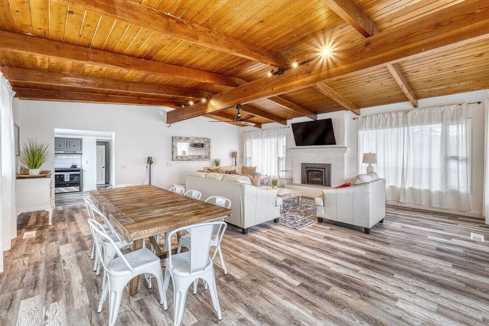 Upstairs Family Room