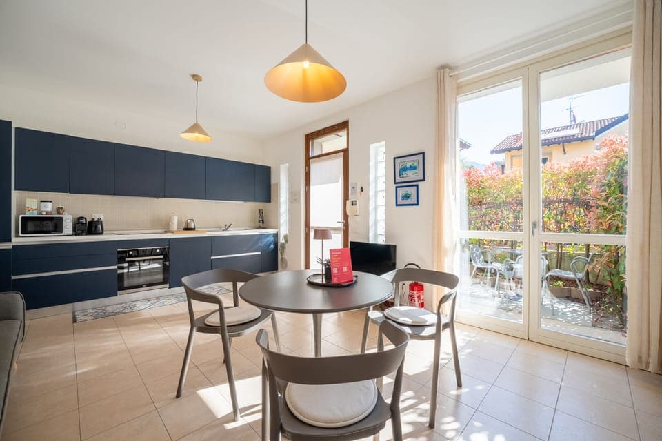 Apartment, Patio, Garden View | Private kitchen | Fridge, microwave, oven, stovetop