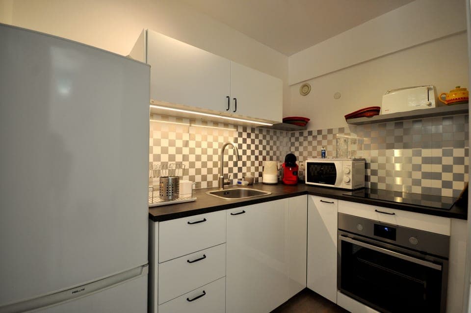 e64463f2-fb19-4f54-b0d7-2d1181c854e0