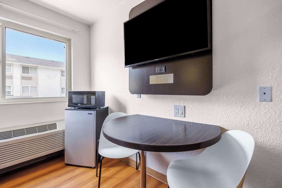 Standard Room, 1 Double Bed, Non Smoking | Room amenity