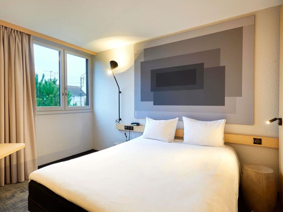 Standard Room, 1 Double Bed | Premium bedding, desk, laptop workspace, soundproofing
