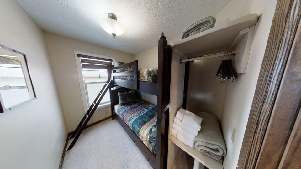 Furniture, Bed, Indoors, Bedroom, Lamp