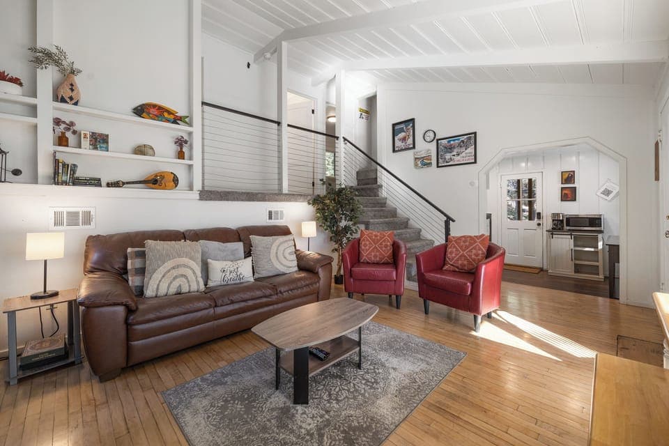 Welcome to Wagon Wheel Lake House!