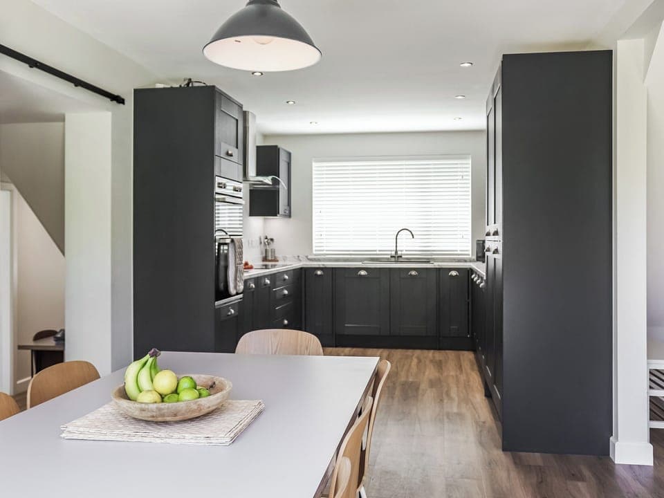 Kitchen | Cae Garw - Cwm Cadnant, Caernarfon