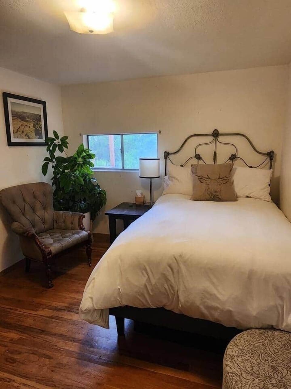 full bedroom