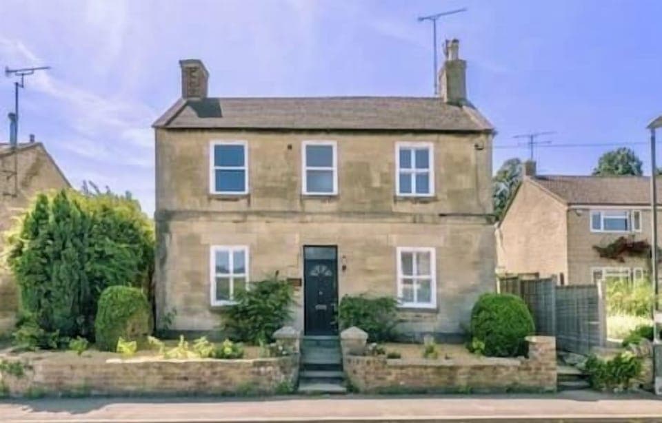 0b58ef75 b30c 447d a18b aad39363c2a8