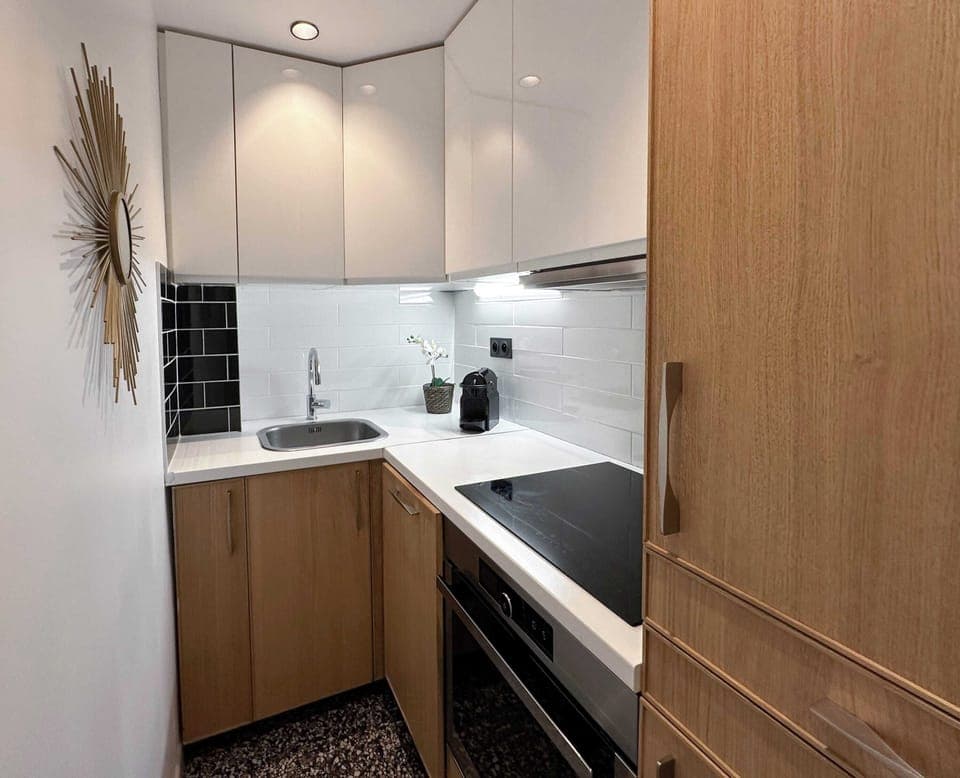 The kitchen is fully equipped for a perfect stay !