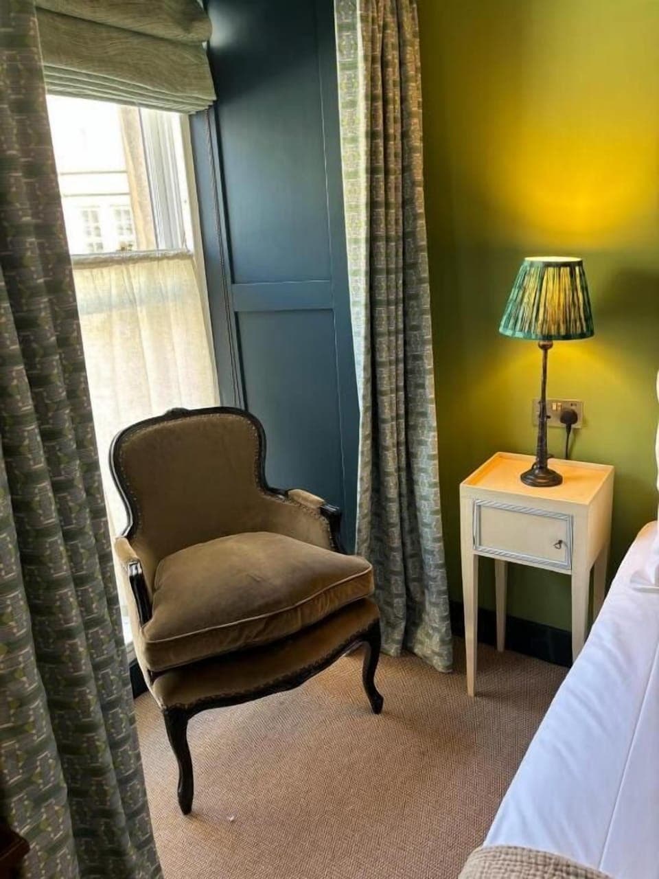 Classic Double Room | Iron/ironing board, free WiFi