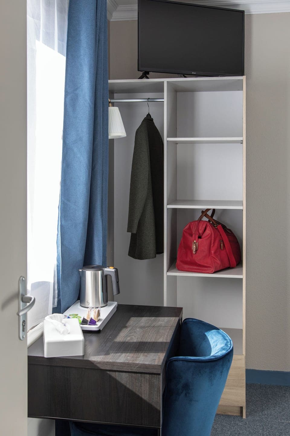 Classic Double Room, 1 Double Bed, Non Smoking, Private Bathroom | Premium bedding, desk, blackout drapes, soundproofing