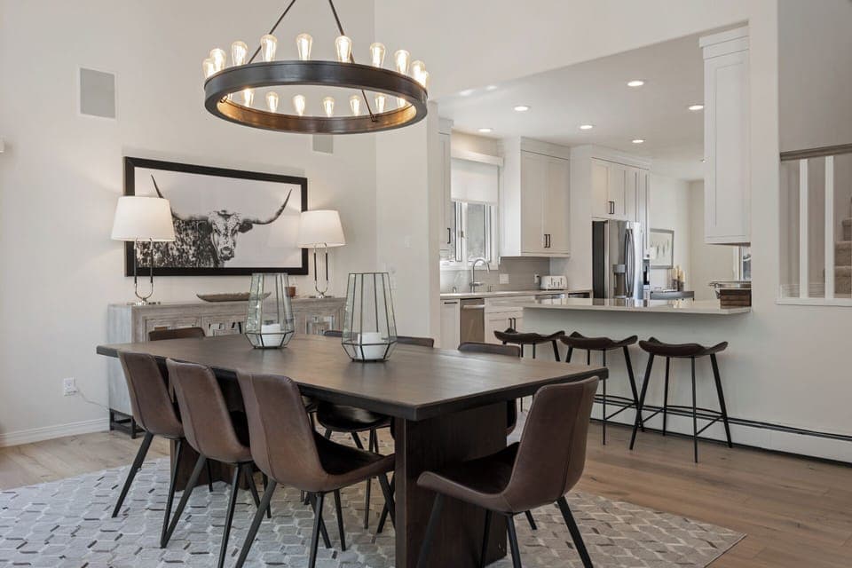 Dining Room & Kitchen