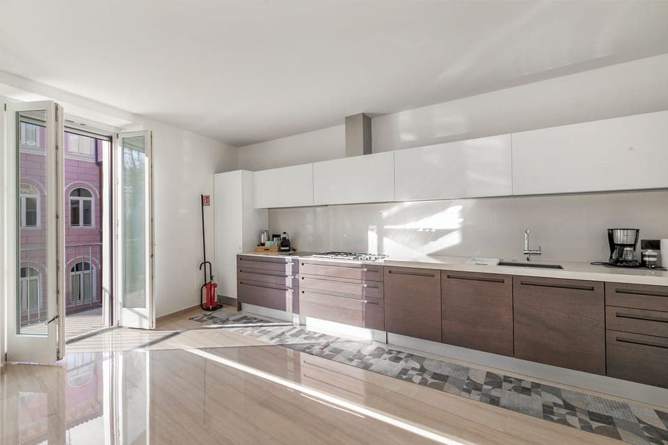 Family Apartment, Multiple Bedrooms, Refrigerator & Microwave (Life & View Luxury Apartment) | Private kitchen | Fridge, microwave, oven, stovetop