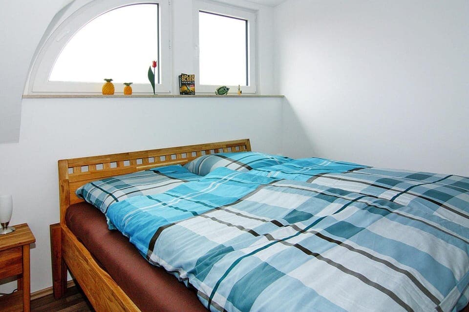 House | 3 bedrooms, individually furnished