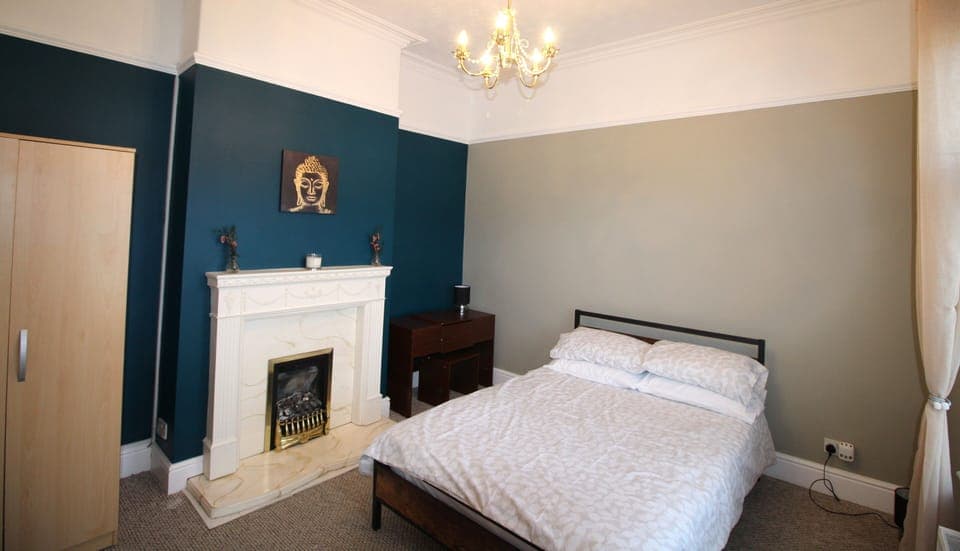 House | 3 bedrooms, iron/ironing board, free WiFi, bed sheets