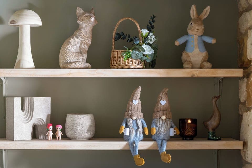 74 - Brigadoon - WR12 7AT - Web