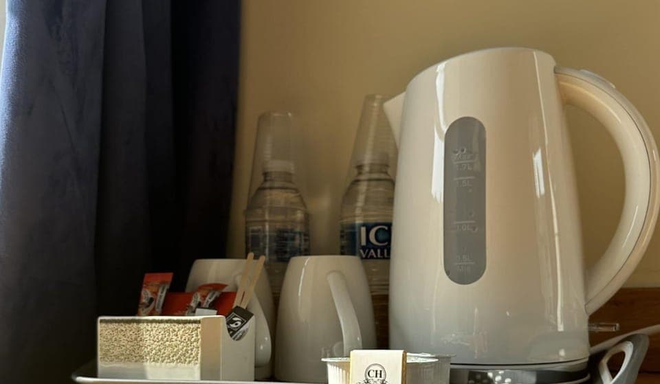 In-room safe, desk, laptop workspace, soundproofing