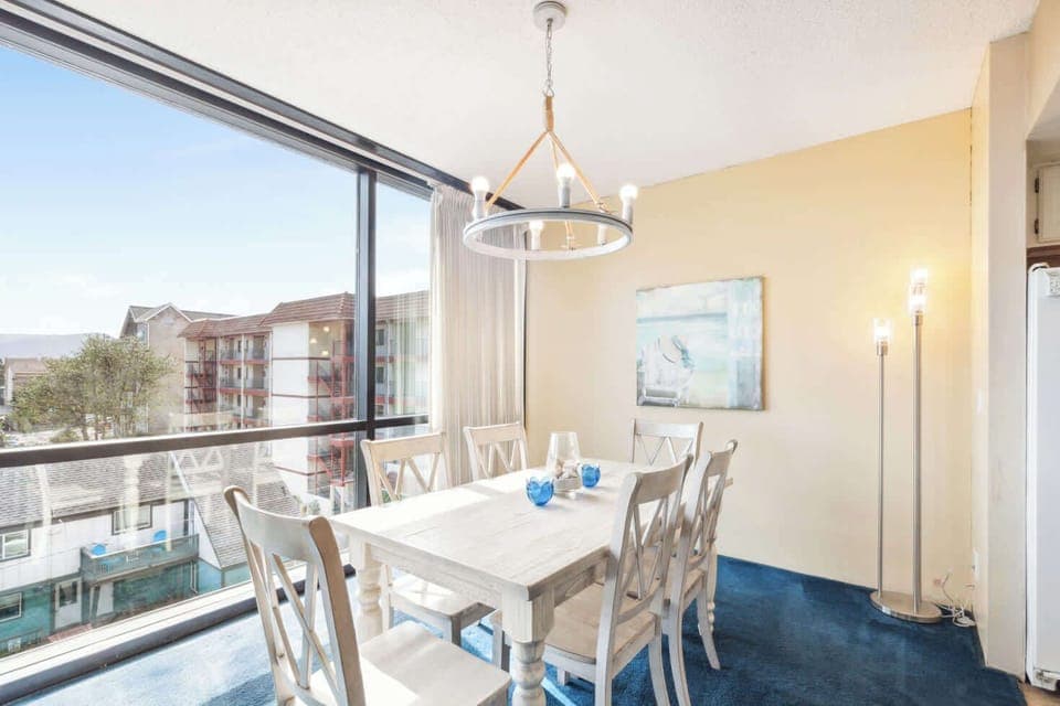 Take in a meal with plenty of natural lighting!