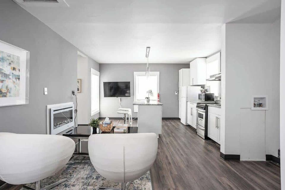 Open Concept Space | A Relaxed Space for Movie Nights and Easy Meals at Home