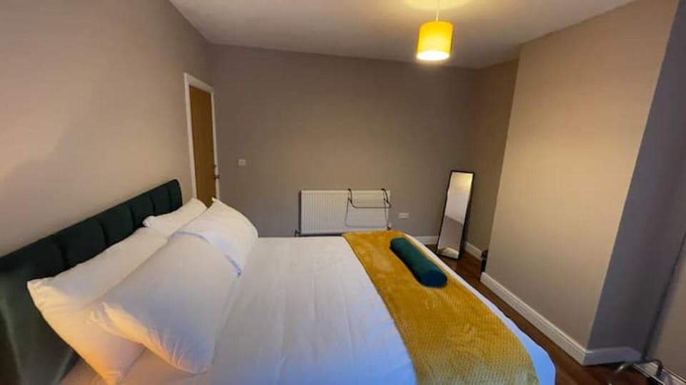 House | 3 bedrooms, free WiFi, bed sheets