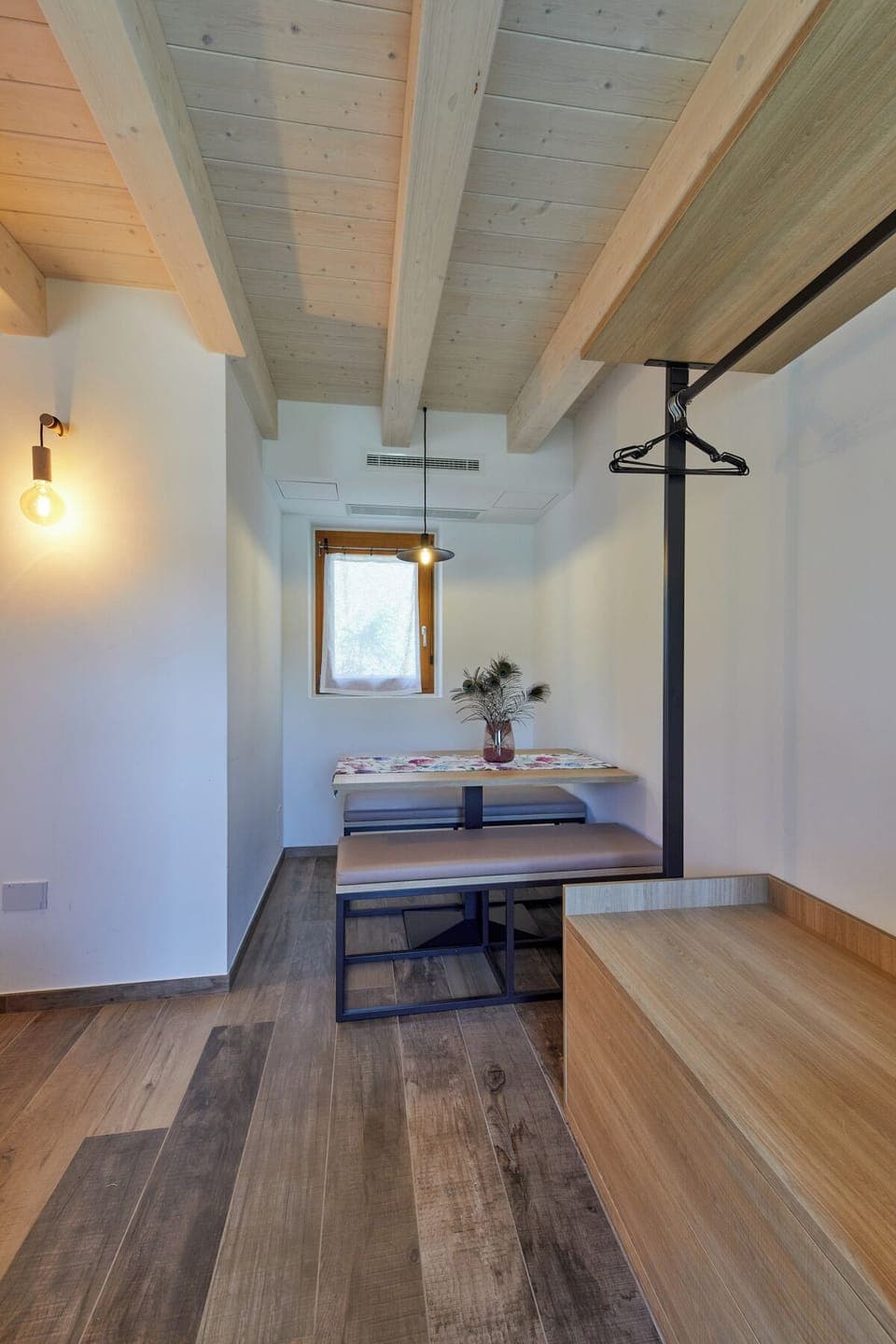 Panoramic Double Room, 1 Queen Bed, Garden View | Living area | 32-inch Smart TV with digital channels, Netflix, streaming services