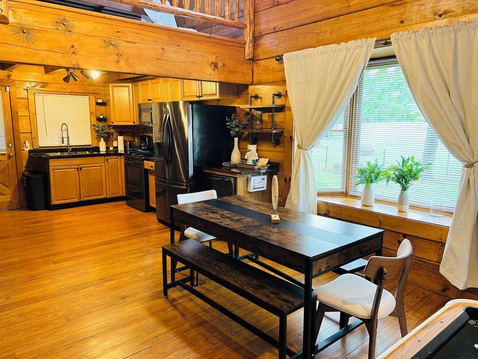 6 seater dining table
