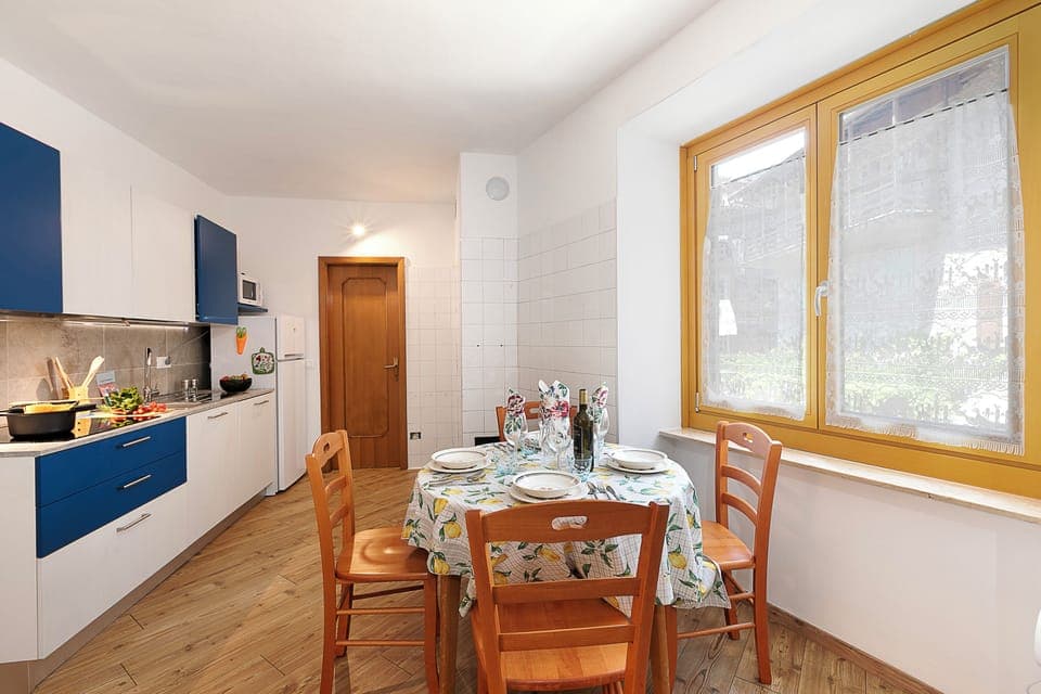 Kitchen and dining area